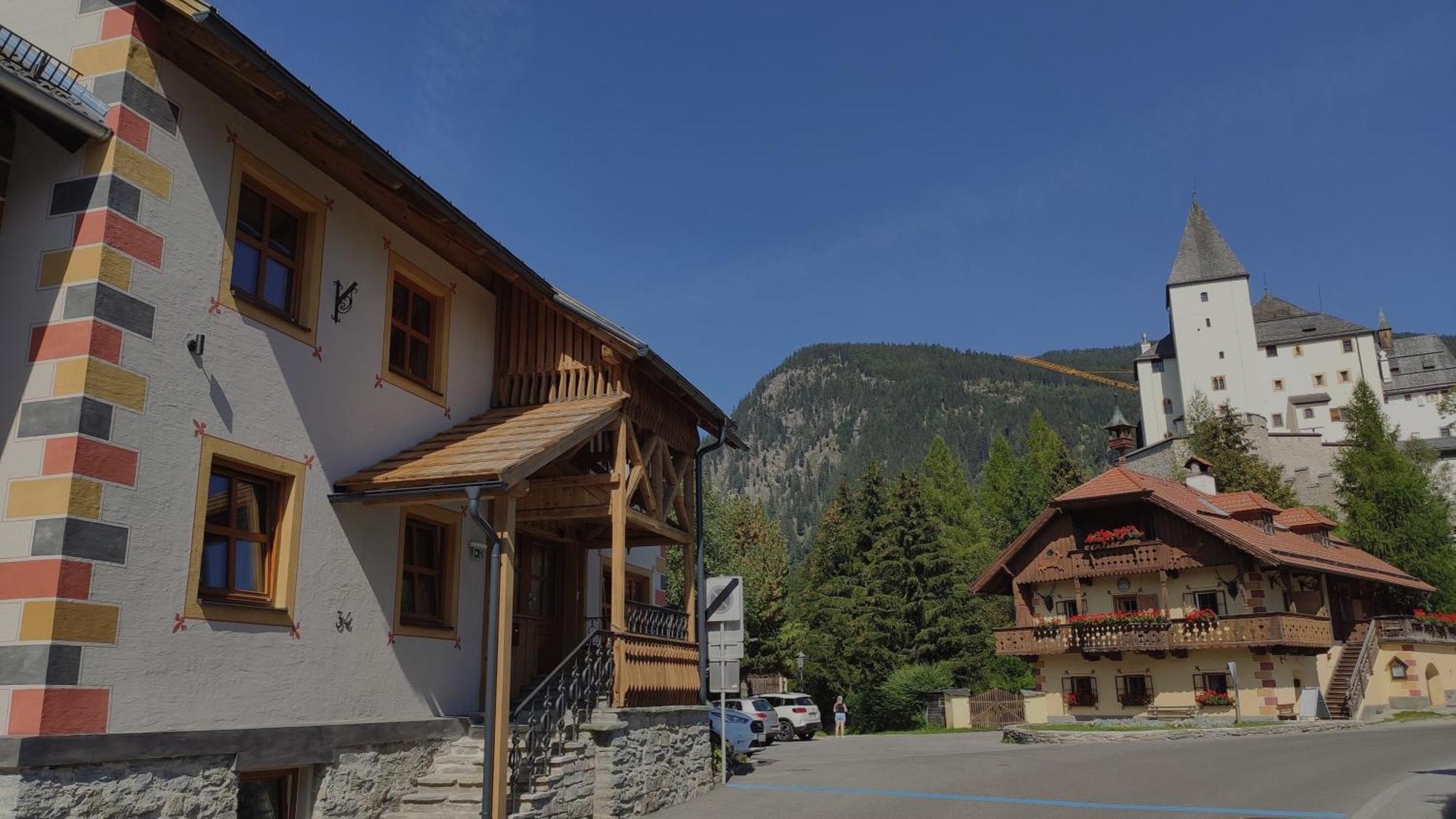 Burglodge Fischerkeusche Mauterndorf  Exterior foto